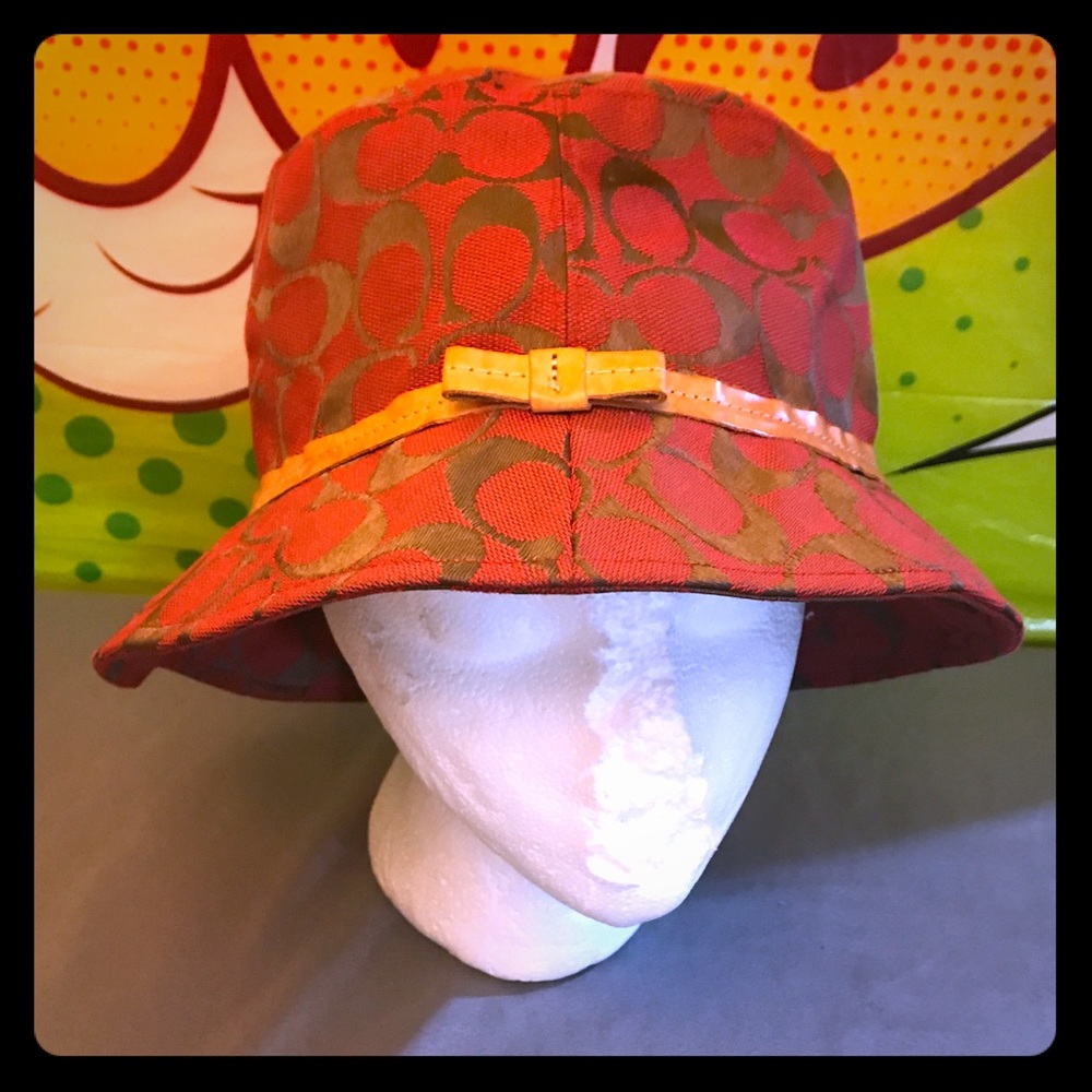 VINTAGE COACH SIGNATURE LOGO RED BROWN BUCKET HAT